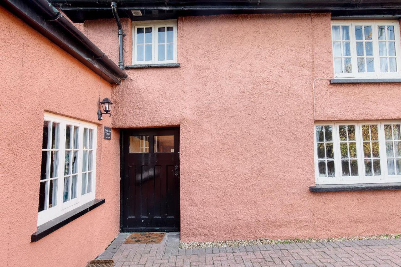 White Cross Cottage دبري المظهر الخارجي الصورة