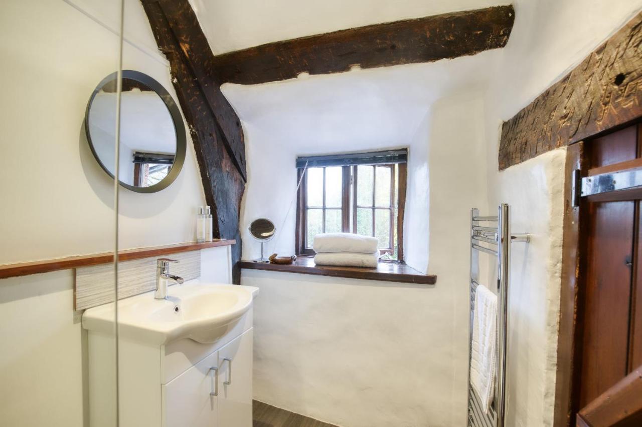 White Cross Cottage دبري المظهر الخارجي الصورة